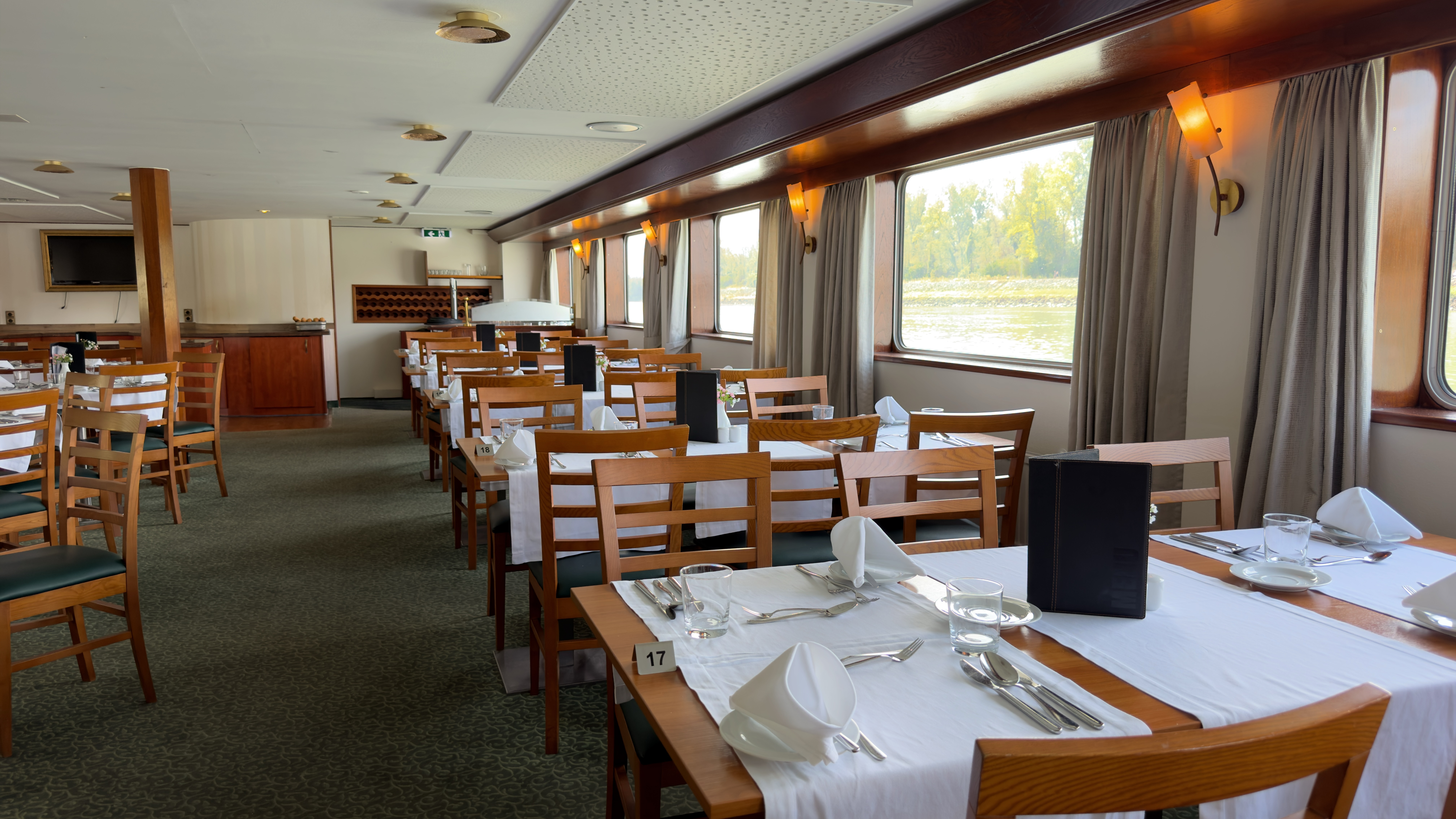 restaurant tisch